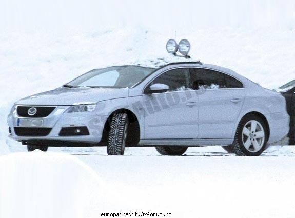 in sfarsit, noul passat coupe scapa de toate si face cunostinta cu zapada. paparazzi l-au surprins